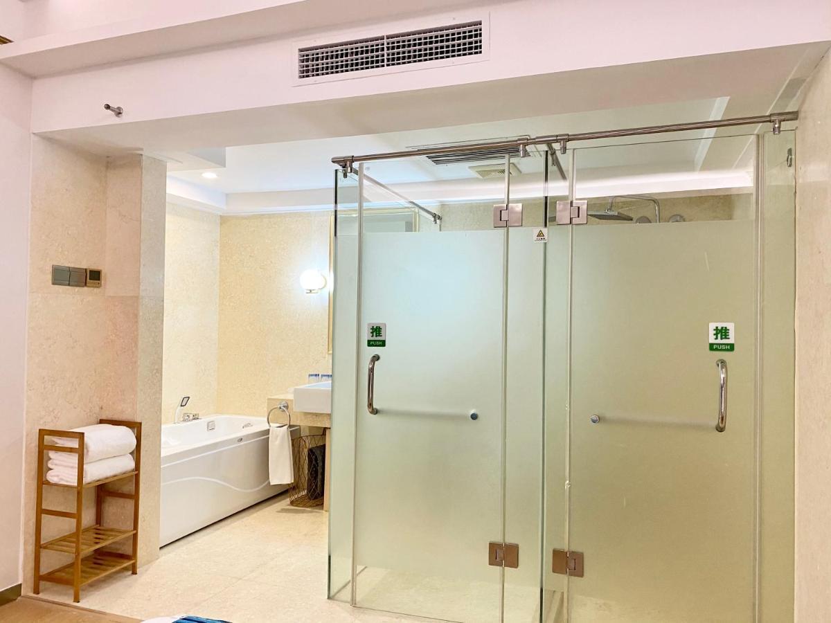 Wenhao Seaview Hotel Sanya Extérieur photo