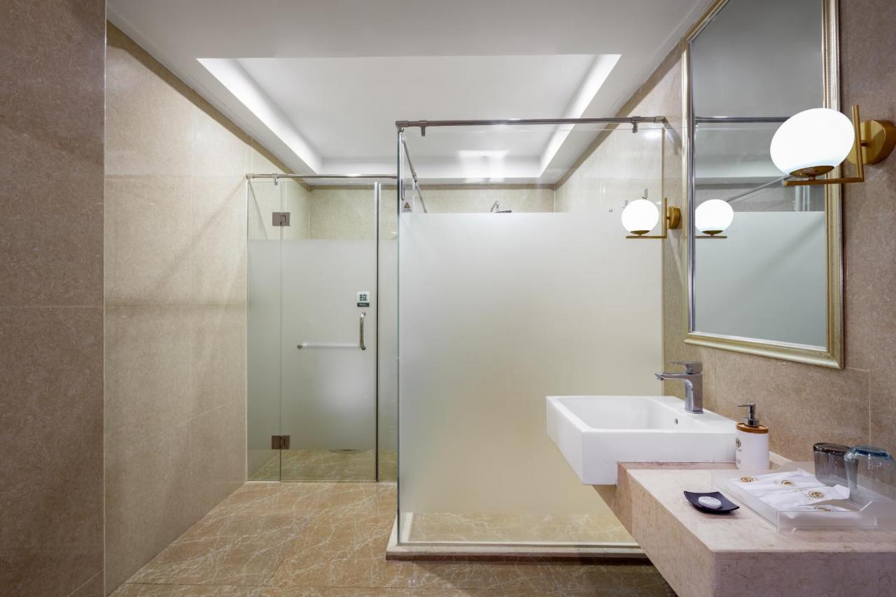 Wenhao Seaview Hotel Sanya Extérieur photo
